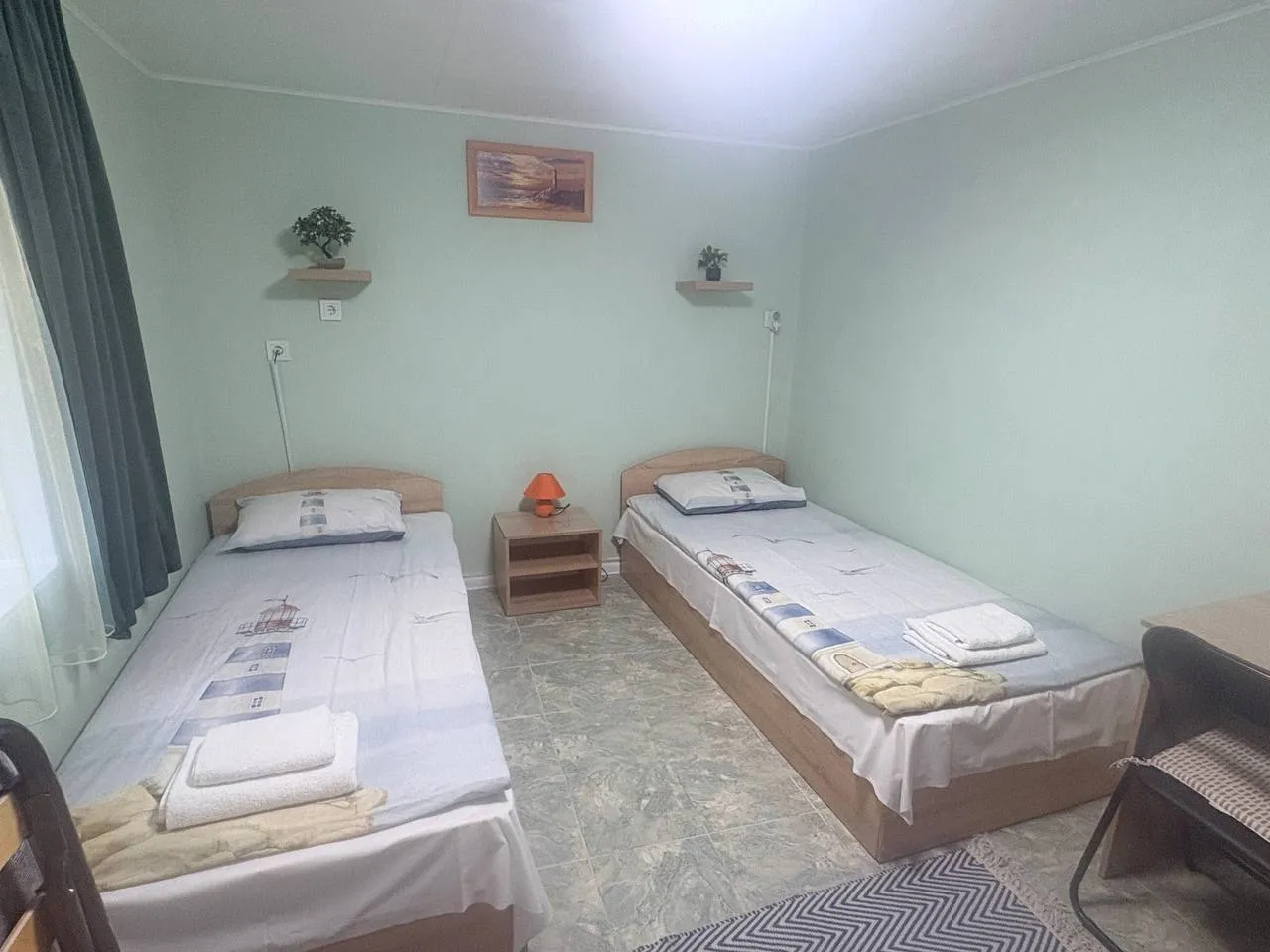 Двойна стая с отделни легла във Velonia Guest House
